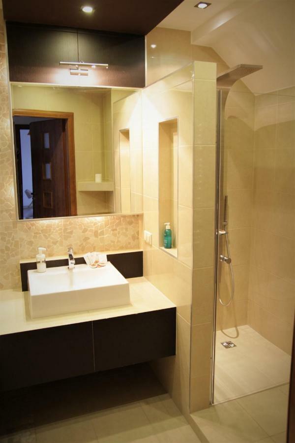 טיצ'י Apartament Aesthetic מראה חיצוני תמונה